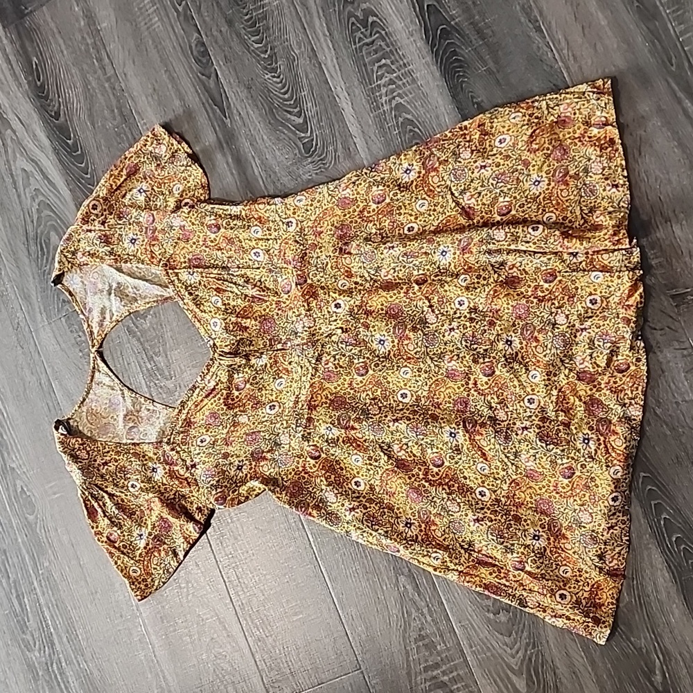 🦩 Forever 21+ paisley Mini Dress 🦩
